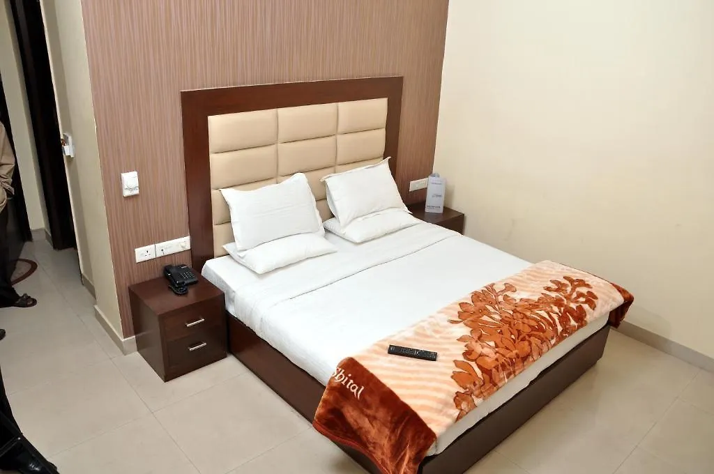 Hotel Silver Stone Delhi